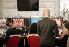 tứ sắc trực tuyến Kubet